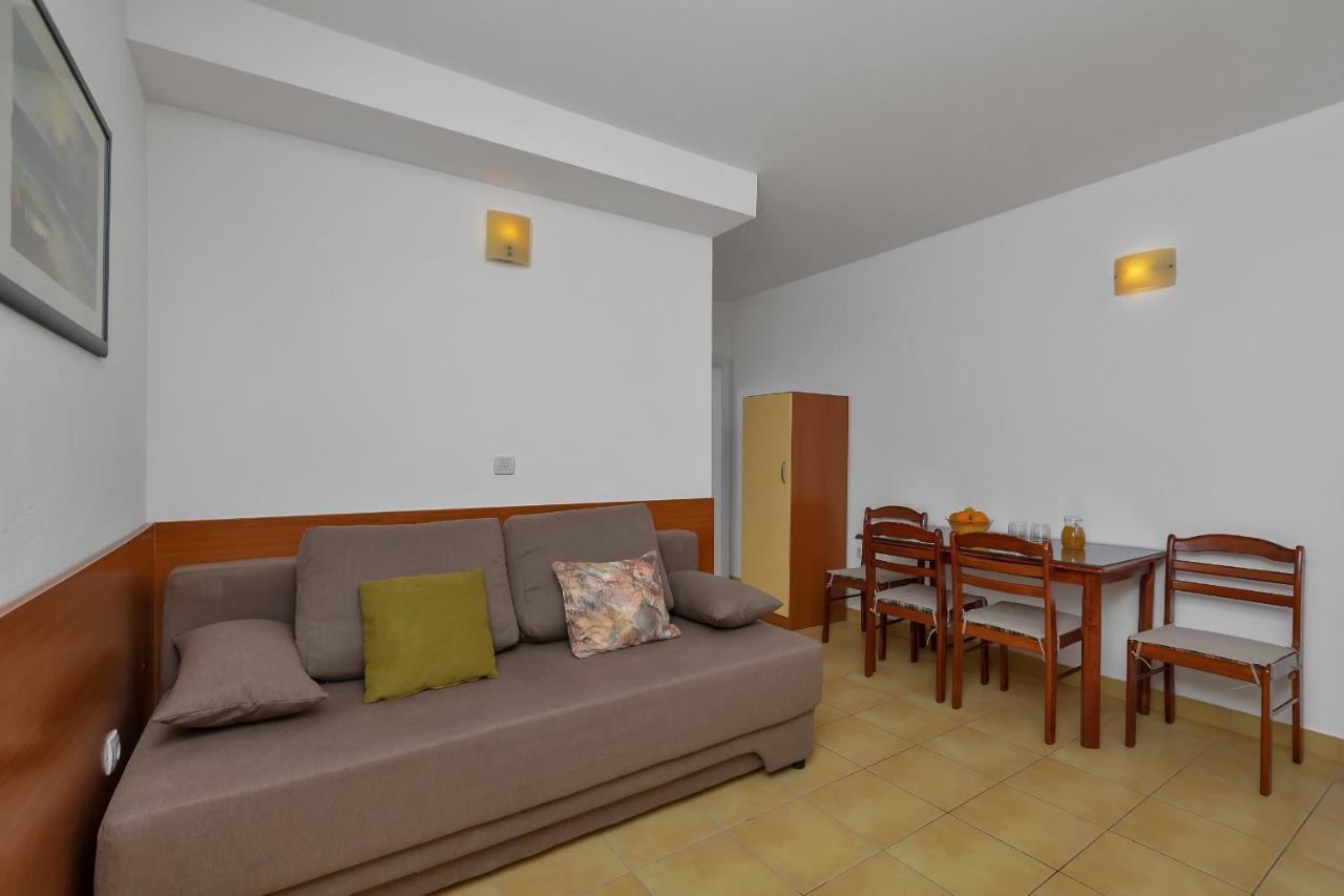 Apartments Marija Tučepi Extérieur photo